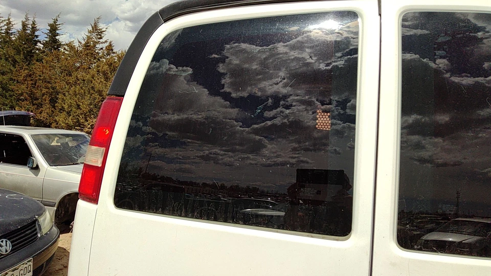 Chevy Express 1996-2014 conductor de furgoneta ventana trasera izquierda OEM puerta de granero vidrio Foto 2 de 4