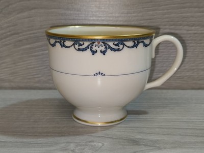 1 Lenox Liberty Tasse mit Fuß 23/4'' Höhe 31/4'' Breite Goldrand Porzellan Hergestellt in den USA 