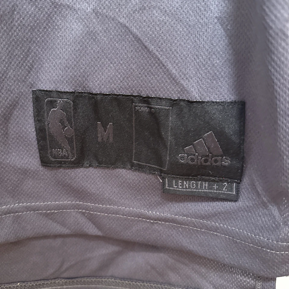 Camiseta deportiva vintage NBA Adidas Chicago Bulls Derrick Rose 1 para hombre longitud M +2 Foto 2 de 3