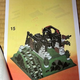 LEGO System Fire Breathing Fortress 6082 In 1993 Used Retired Complete Japan