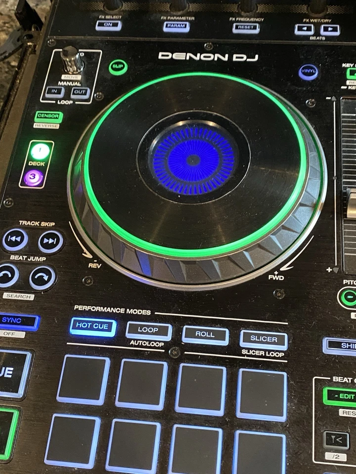 Denon DJ PRIME 4+ Standalone 4-Deck DJ Controller - Black - Image 2 of 4