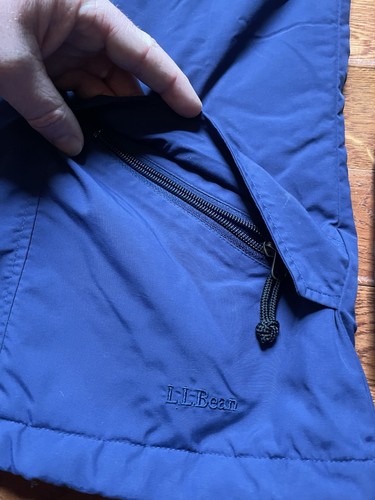 LL Bean Women Thinsulate Lightweight Coat Jacket Packable Hood Nylon (SMALL REG) - Picture 7 of 17