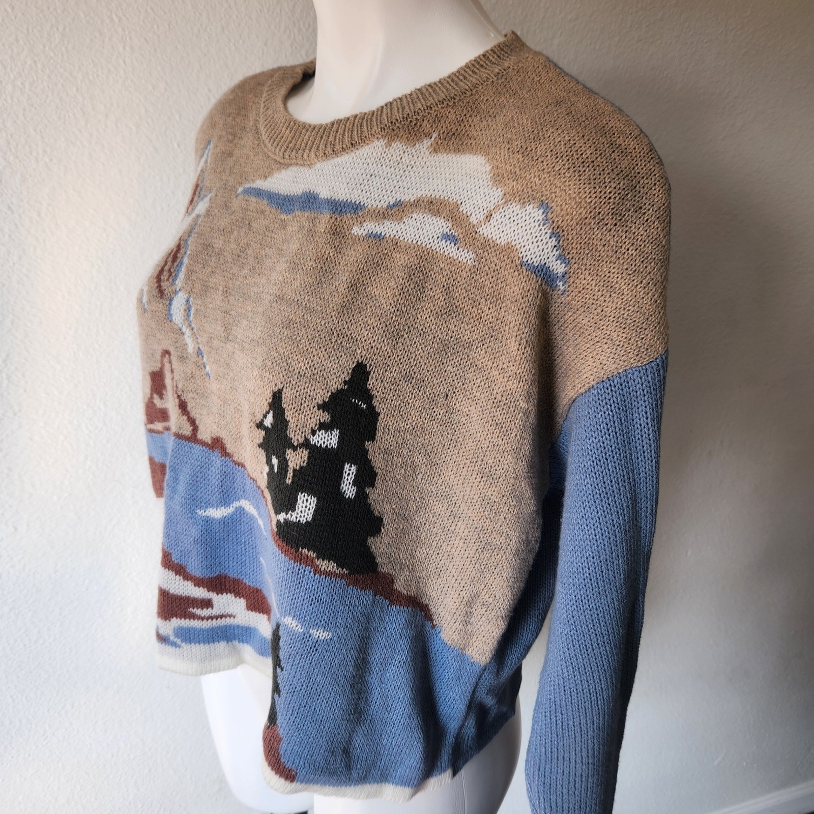 Madden NYC Cropped knit sweater with alpine theme XL Womens