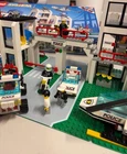 LEGO 6398 Vintage 1993 Central Precinct HQ Police Station - Box & Manual