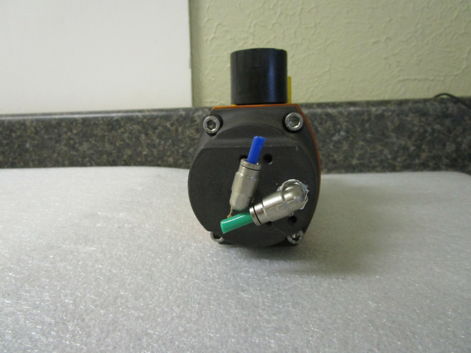 Picture 3 of 9