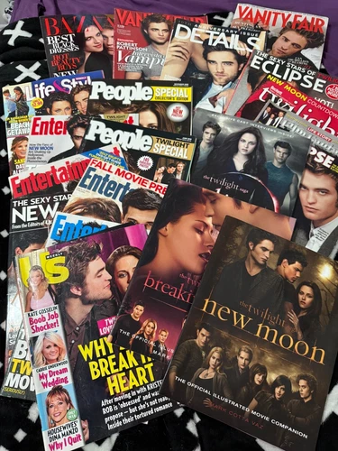 Twilight Magazine and Movie Companion Lot Collector - Preowned/Great Condition
