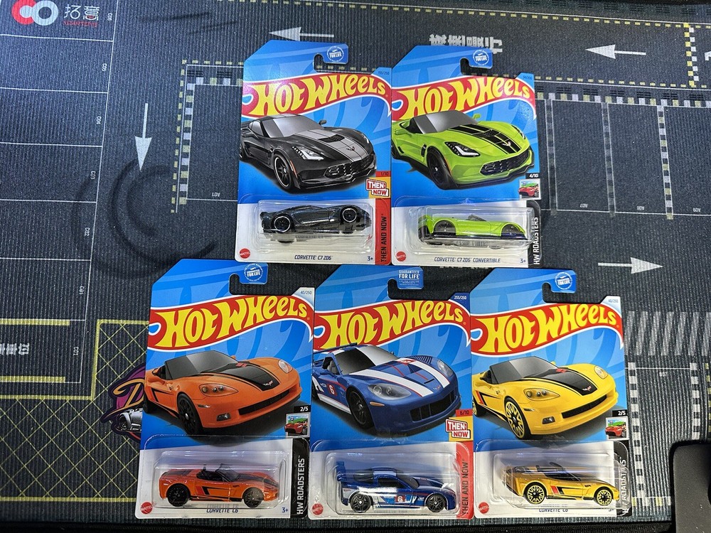 HOT WHEELS CORVETTE LOT OF 5