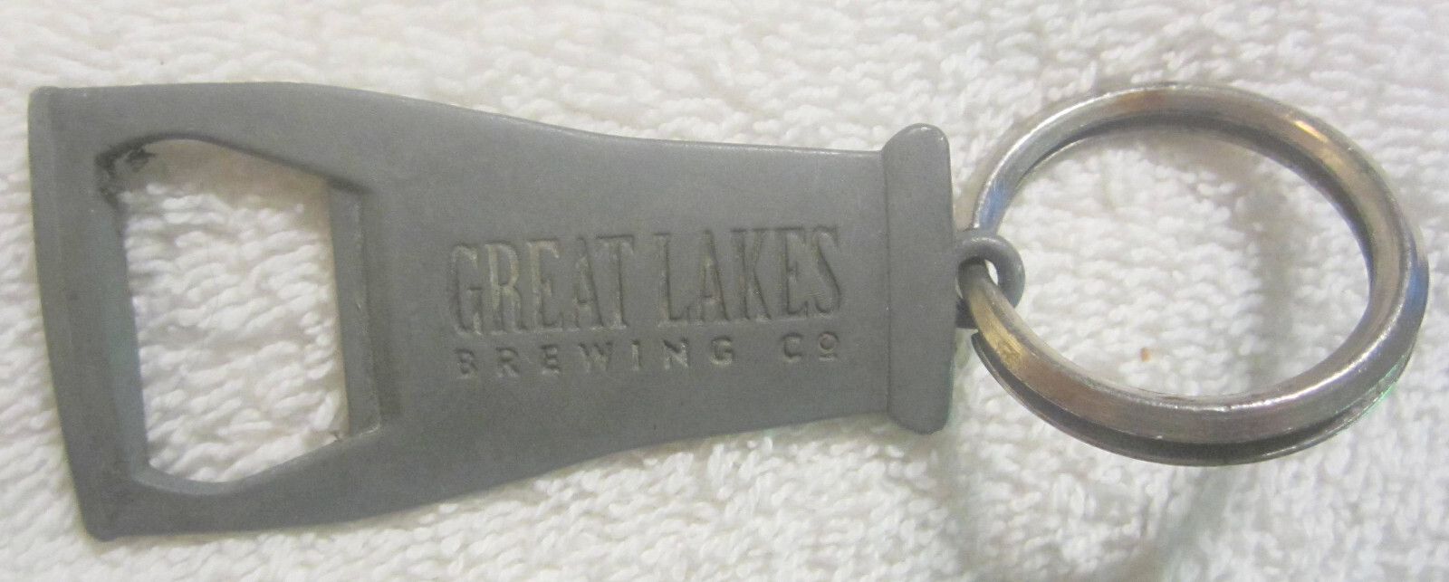 1988 Great Lakes Brewing Co beer Bottle Opener Keychain Cleveland Ohio VTG