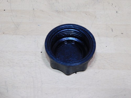 IVECO DAILY 2007-2011 2.3D EURO 4 F1AE0481 TAPÓN DE LLENADO DE ACEITE DE MOTOR 500301568 - Imagen 2 de 2