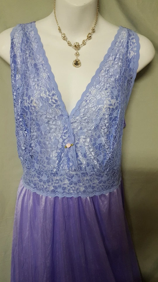 Conjunto de camisola estilo vintage Amoureuse roxa roupão peignoir longo médio 38" busto - Imagem 3 de 4