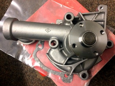Water pump, genuine Mitsubishi Galant Spacewagon, Asahi MD034152, new old stock