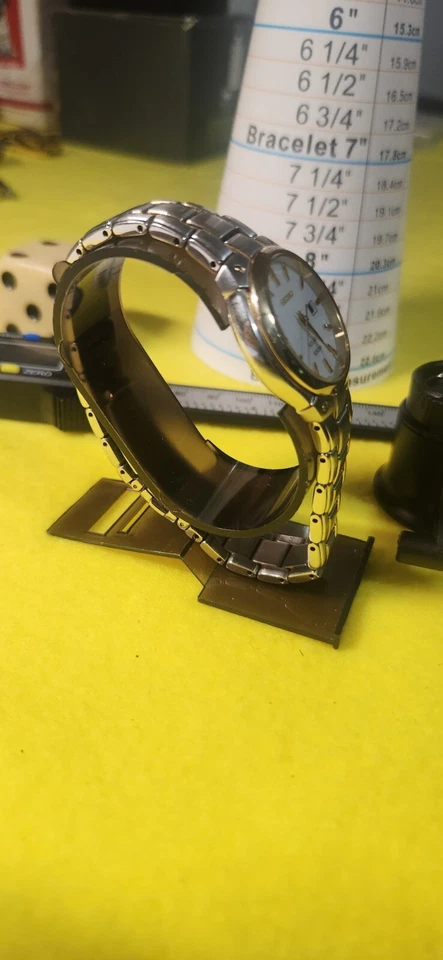 women's Seiko solar 30mm case and a 7-1/4" band two tone stainless - Image 4 of 4