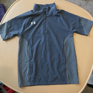 EUC Under Armour Youth Medium Short Sleeve 1/4 Zip Pullover Shirt Black Athletic