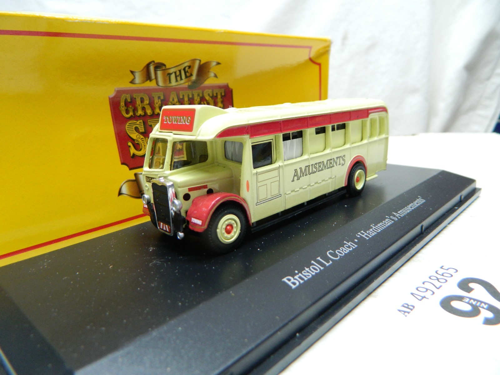 Atlas 1:76 Bristol L Coach Hardimans Amusements Box 4 654 130