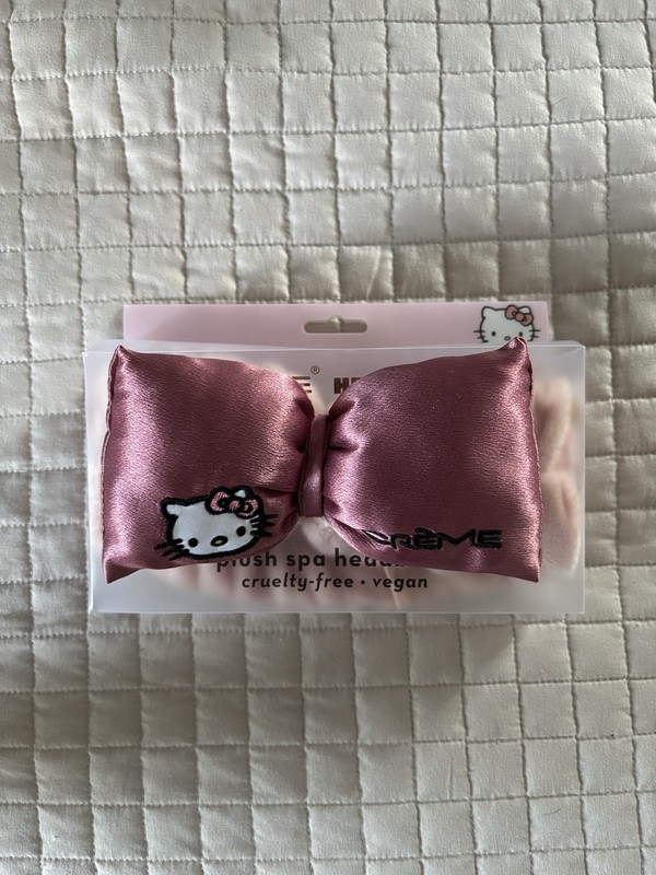 The Crème Shop Hello Kitty Plush Spa Headband Pink Bow Cruelty-Free Vegan