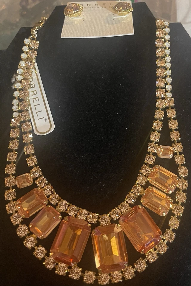 Juego de collar y pendientes Sorrelli tono dorado cristal llamativo tono champán cálido Foto 2 de 4