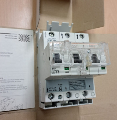 Neu 1 Stk. ABN XKS335-6 3-polig 35A SHU Schalter