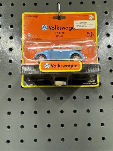 Vtg New Ray 1:43 1951 VW Volkswagen Beetle 1200 Convertible Cabriolet On Card - Picture 4 of 6