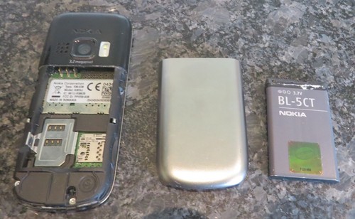 Vintage Nokia 6303ci telefon komórkowy działający sieć O2 - Zdjęcie 14 z 17