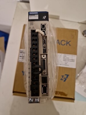 YASKAWA SGD7S-1R6A20A NEW
