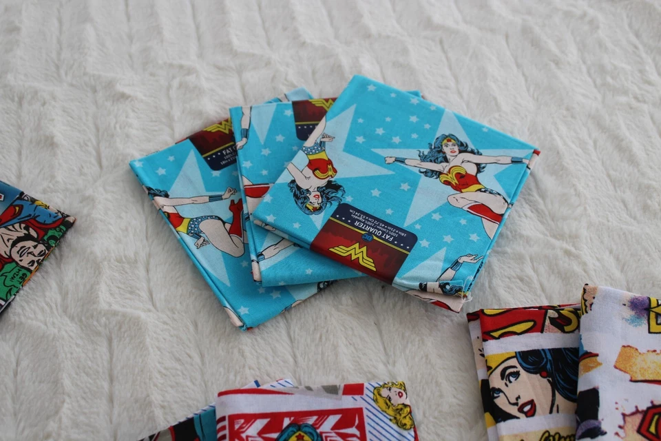 LOTE PAQUETE de estampados de superhéroes Fat Quarter tela de algodón * BONO GRATIS INCLUIDO * Foto 4 de 4