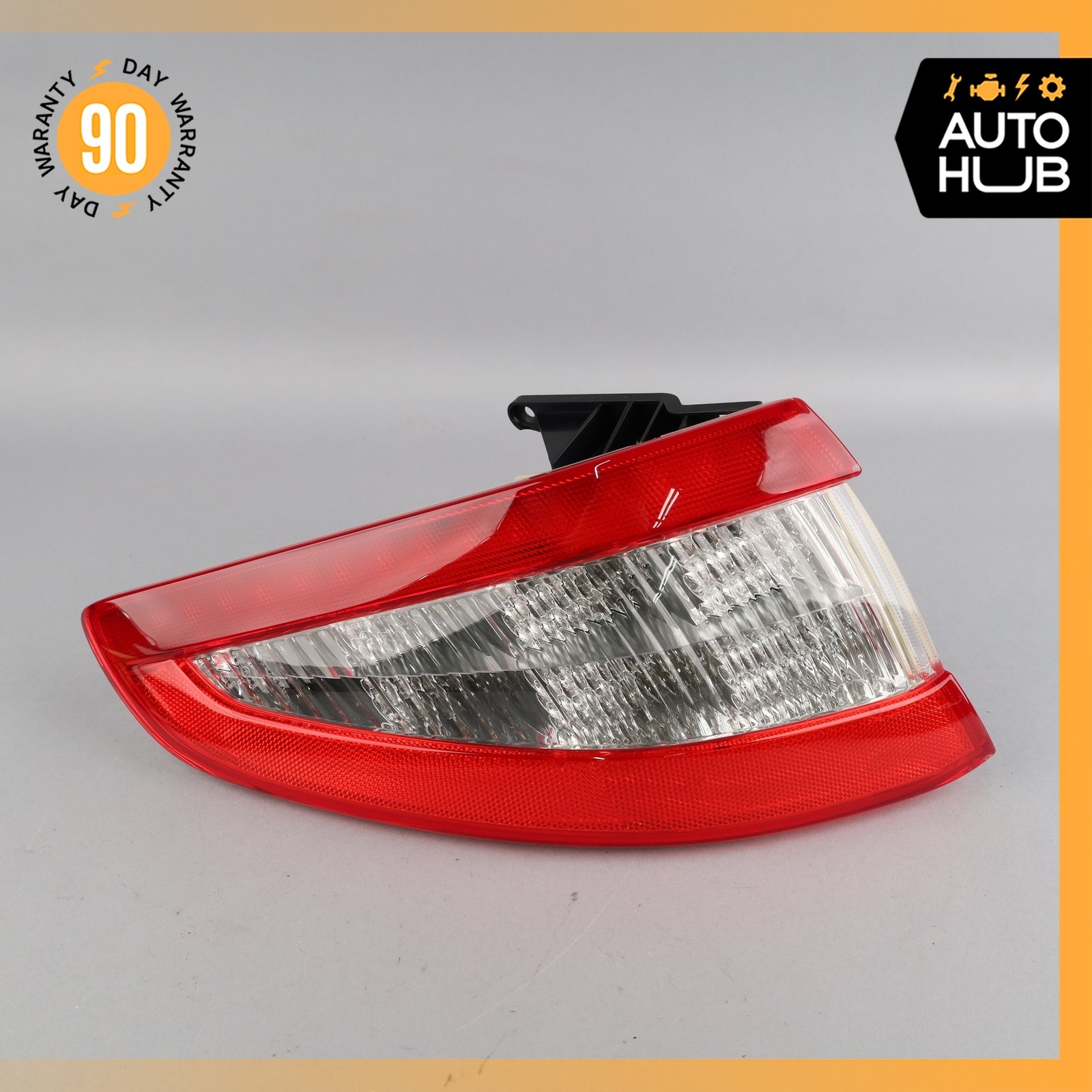 08-12 Maserati GranTurismo M145 Left Side Outer Tail Light Lamp 234379 OEM 74k