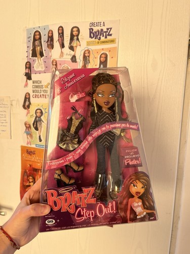 BRATZ SASHA STEP OUT GIG ITALIAN VARIANT RARE NEW NRFB DOLL 2005 BARBIE MGA 00’s - Bild 9 von 11