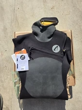 Isurus Ti Alpha 5.4 Hooded Wetsuit Medium