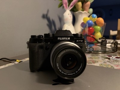 Fujifilm XT-2 Mirrorless Camera with 15-45mm Lens Excellent Condition
