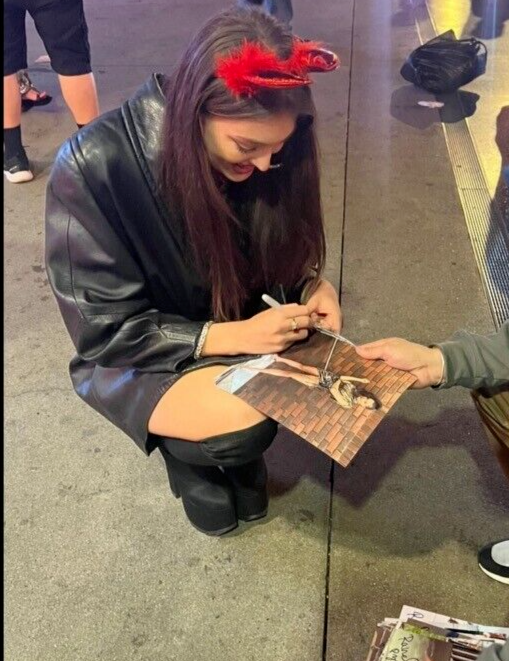 Rachel Pizzolato TikTok Sexy Model Mythbusters Jr Signed 8x10 Photo COA