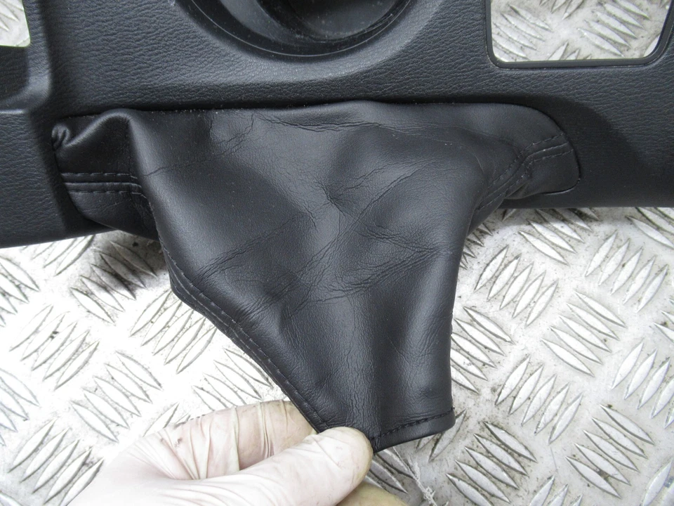 2014 MAZDA CX-5 D SPORT ESTATE MK1 FRONT CUP HOLDER TRIM+GEAR GAITER REF16098 - Image 4 of 4