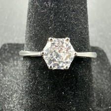 New Condition Sterling Silver CZ Solitaire Ring 925 Size 7