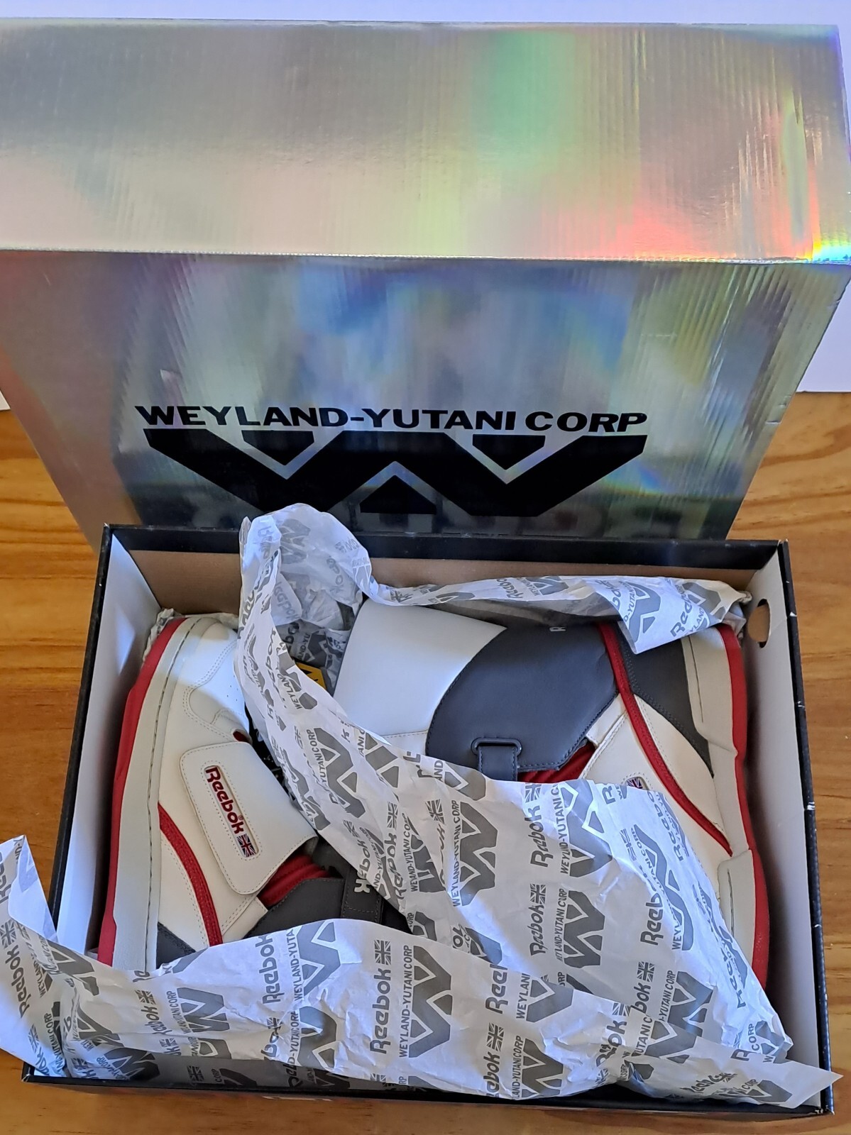 Reebok Alien Stomper Hi Limited Edition - in box, with tags, perfect condition image 7