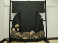 Heiwaya kimono luxurious black tomesode artist's work piece embroidery flying