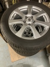 Winterreifen mit Alufelgen 225/55 R R17 Mercedes E-Klasse 300 E - 2016 Winterreifen mit Alufelgen 225/55 R R17 Mercedes E-Klasse 300 E - 2016
