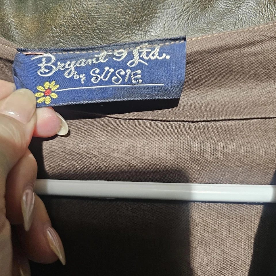 ВИНТАЖНЫЙ кожаный жилет Bryant 9 Ltd от Susie б/у в отличном состоянии - маленький PTP 18 - Изображение 3 из 4