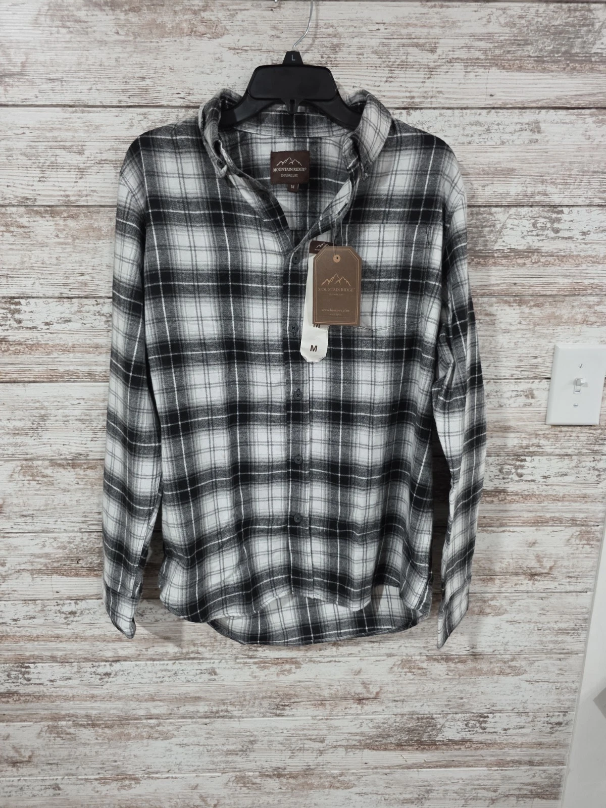Mountain Ridge Flannel Shirt Mens M Black White Plaid Button Down Lumberjack NWT