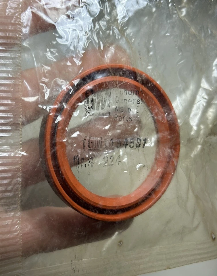 Nuevo de Lote Antiguo GM 1961-1963 BUICK Skylark, Sello de Cuerpo de Bomba de Aceite de Transmisión Especial #1194581 Foto 2 de 4