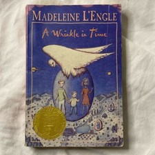 A Wrinkle in Time Paperback By Madeleine L'Engle The Newberry Medal 1973 Good