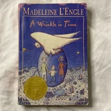A Wrinkle in Time Paperback By Madeleine L'Engle The Newberry Medal 1973 Good