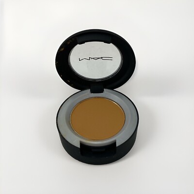 MAC These Bags Are Designer Soft Matte Powder Kiss Eye Shadow 1.5g Full Sz NWOB