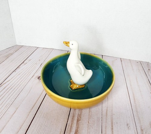 Vintage Hand Painted Duck in a Pond Ceramic Figurine Serving Bowl Trinket Dish - Picture 4 of 9