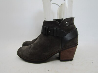 Bussola Size 38 EUR Gray Suede Buckle Zip Ankle Fashion Boots Bootie