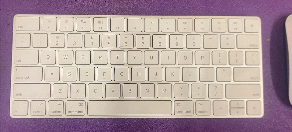 Apple A1644 Wireless Magic Keyboard 2 MLA22LL/A & A1657 Magic Mouse 2 MLA02LL/A - Image 2 of 4