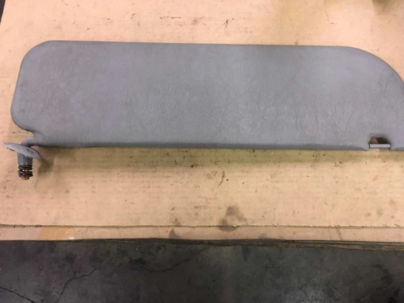 00 01 02 FORD E150 FURGONETA GRIS PASAJERO DERECHO PARASOL VINILO SIN LUZ Foto 4 de 4