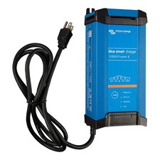 Victron Blue Smart IP22 12VDC 30A 3 Bank 120V...