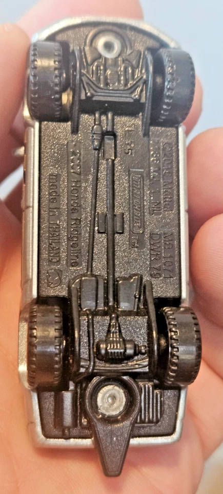 火柴盒 2016 本田 Ridgeline 2007 松散压铸卡车 — 第 2/4 张图片