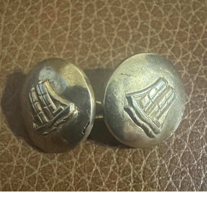 Round Metal Shank Sewing Buttons Pair Sailboat Relief Design Gold Silver