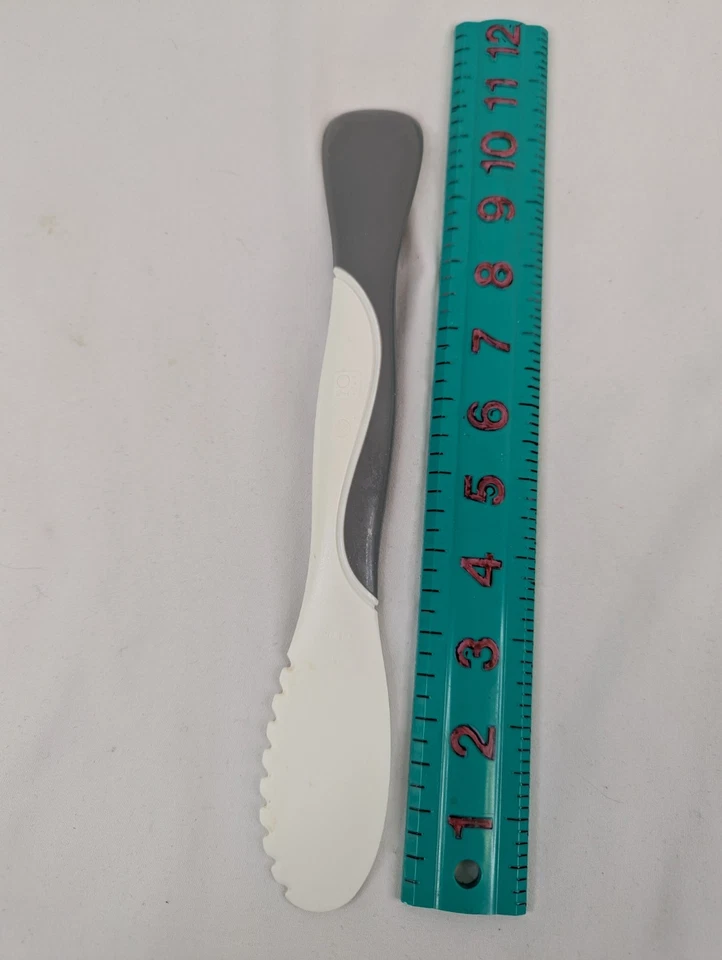 Scoop & Spread #1708 Pampered Chef 10.5 Inch Silicone Spatula Spoon Serrated - Image 2 of 4