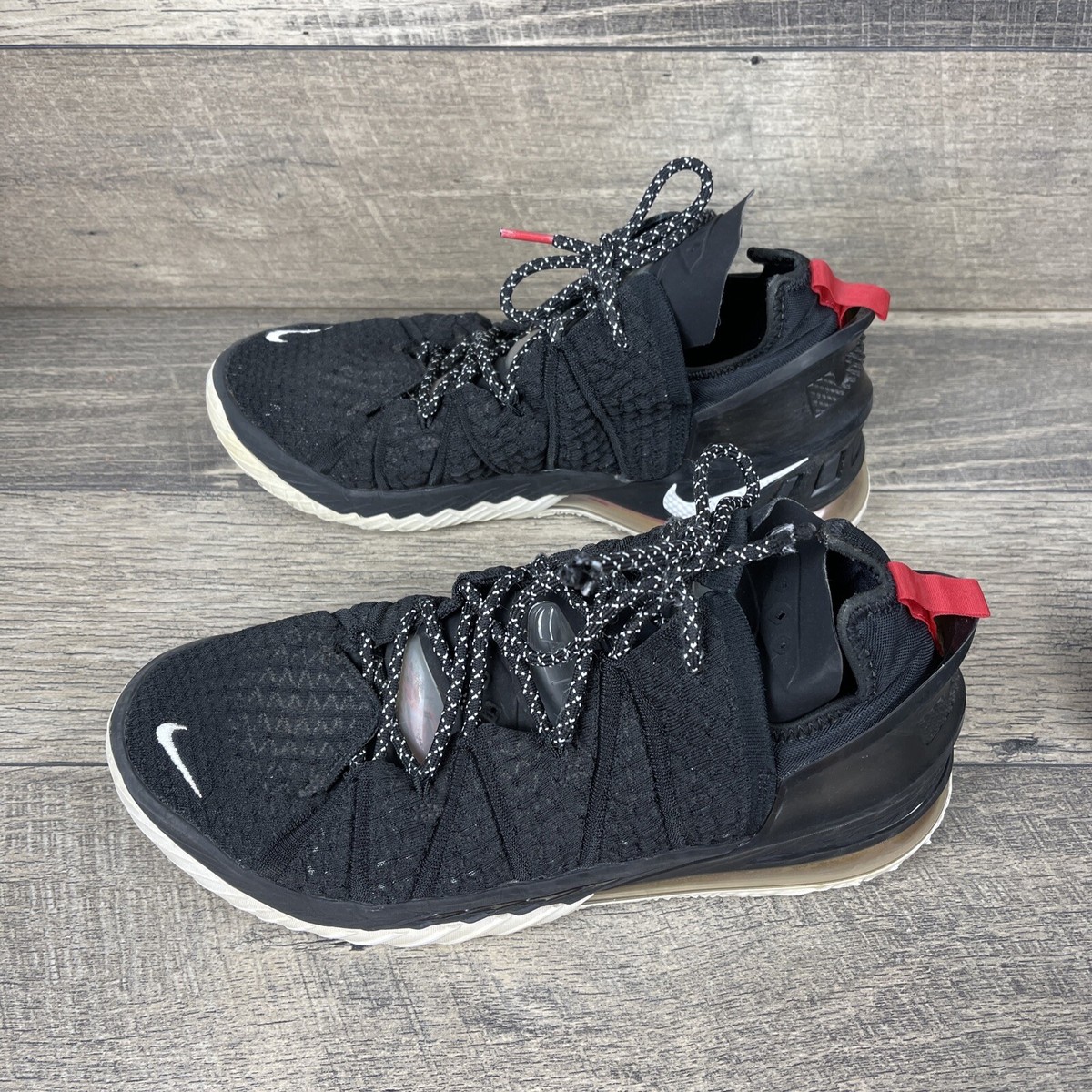 レア！Nike LeBron 18ブラック/ホワイト25センチ Amazon | [ナイキ] レブロン 18 LEBRON 18 ブラック/ガム
